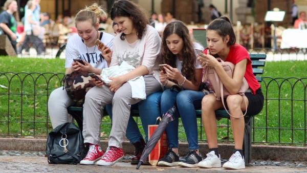 Estudio sobre tecnología: el celular y sus normas de convivencia